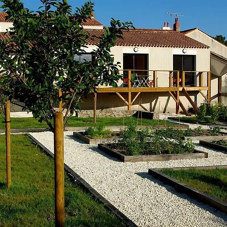 Bed & Breakfast Les Chambres D'hotes Oze 3*