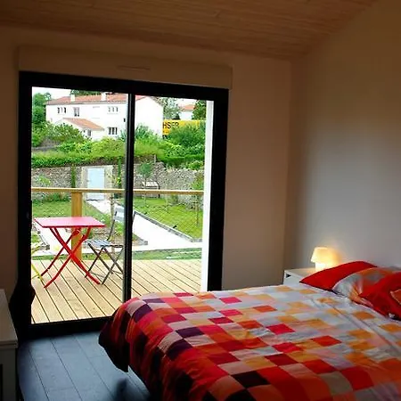 Les Chambres D'hotes Oze 3* La Chaize-Giraud