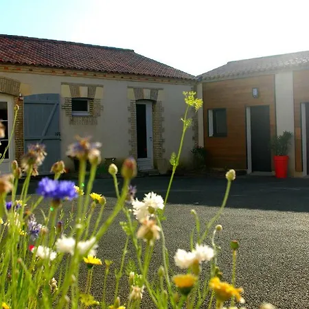 Les Chambres D'hotes Oze 3*